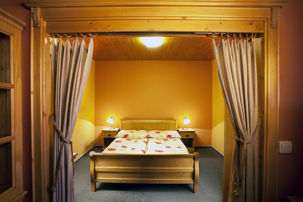 Vinarstvi U Kaplicky Hotel Zajeci Room photo